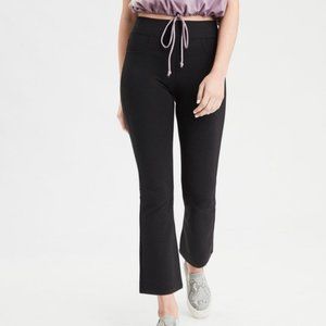 AE Crop Flare Pants Leggings Large Short